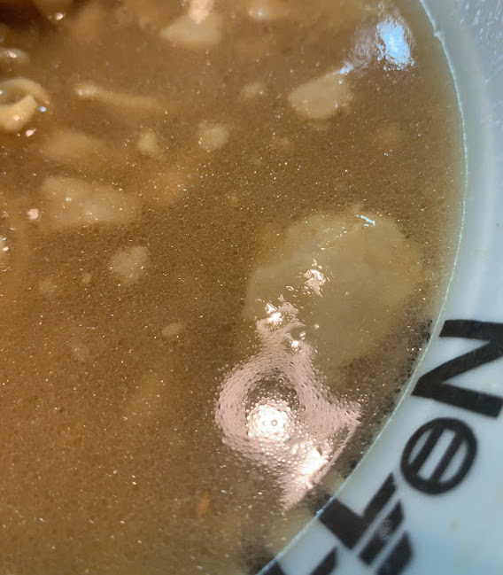 板橋・大山の自家製麺No11でラーメン-スープ